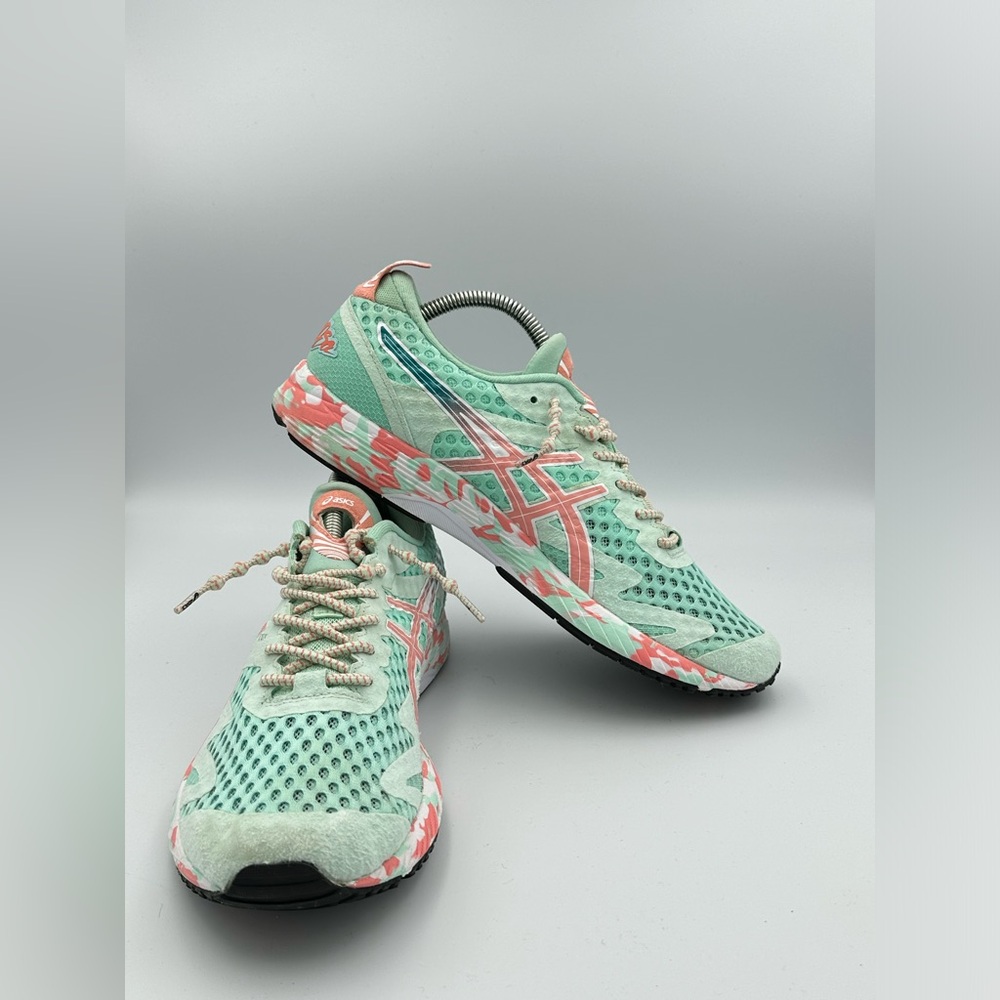 ASICS GEL-NOOSA TRI 12 sz 9.5 womens used no box